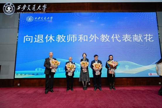 b2775119e4bf448c864889e2a4b42ec